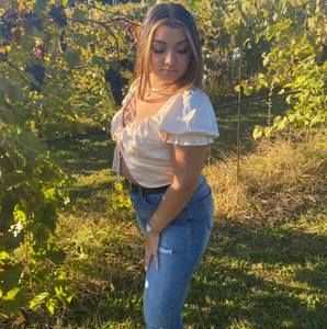 Meet your Posher, Brianna